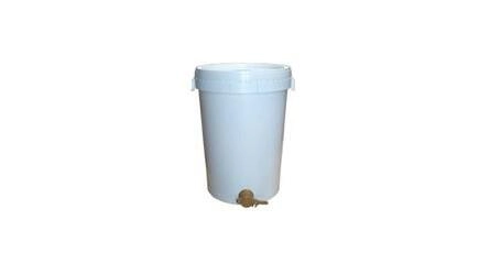 Plastic bucket 80kg honey with lid and tap AP005