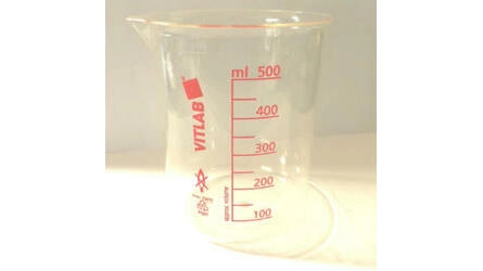 Vaso bajo de plástico graduado 500ml